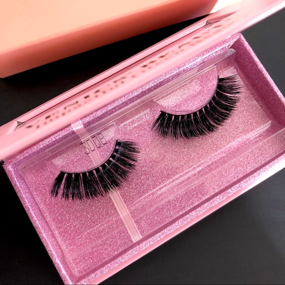 CRUELTY FREE LASHES “NEW” - Picture 3 of 5